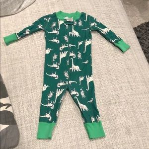 Hanna Andersson dinosaur zip up pajamas